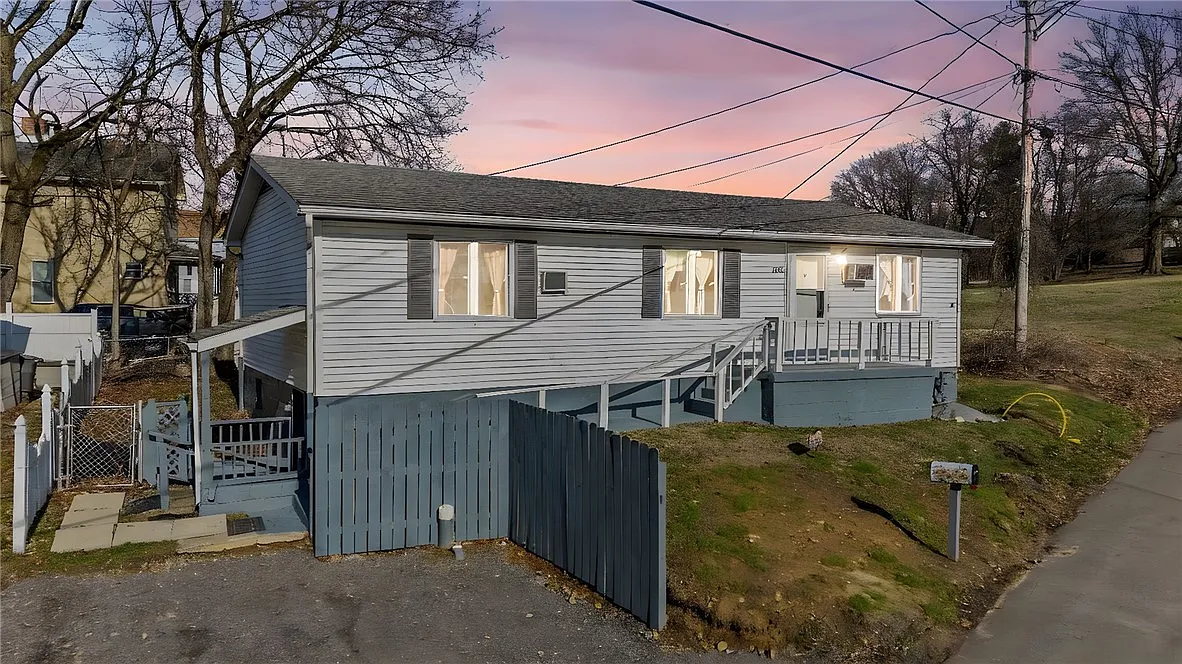 1152 W Gibson Ave photo 1
