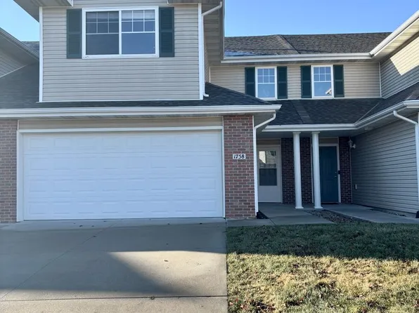 1758 N 177th Plz, Omaha, NE 68118