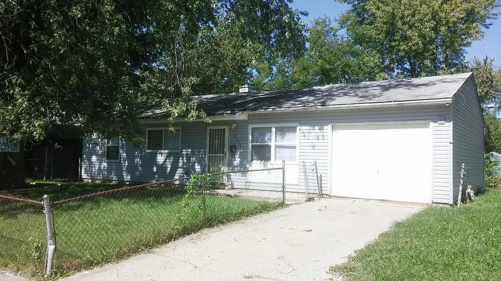 8404 E 42nd Pl photo 1