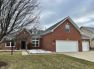 834 Bristle Lake Dr, Brownsburg, IN 46112