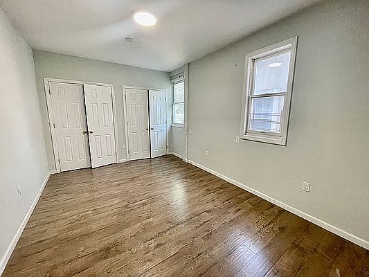 1st image of 546 E 9th St Floor 2