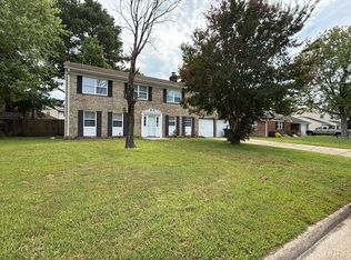 3784 Strathmoor Cir, Virginia Beach, VA 23452