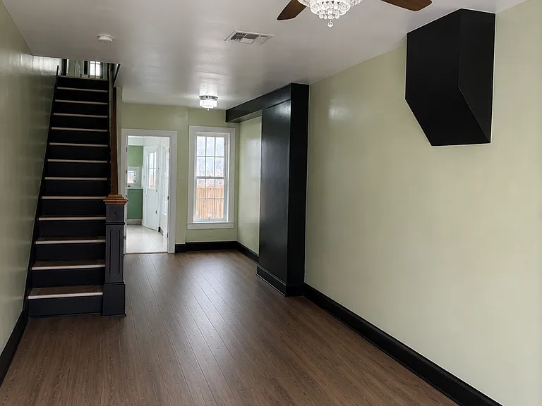 29 Maple St — Photo 2