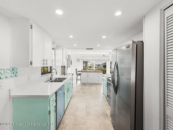 3rd image of 6580 Brambleleaf Dr