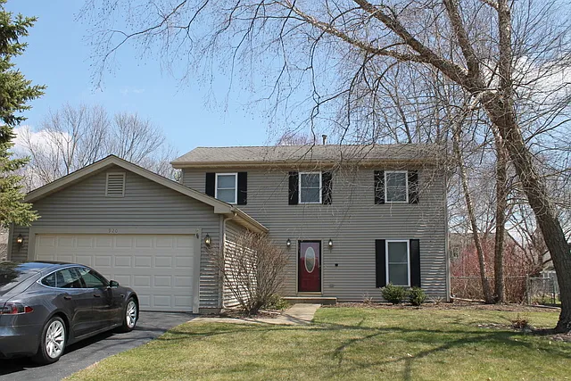 920 Fox Run Ln photo 1