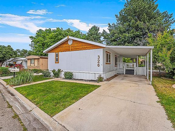 2nd image of 326 W Oak Cir