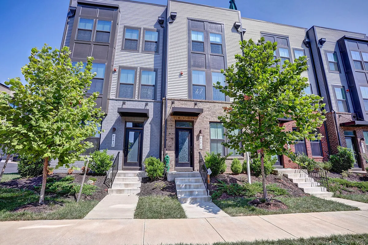 Building Photo - 43432 Apple Orchard Sq