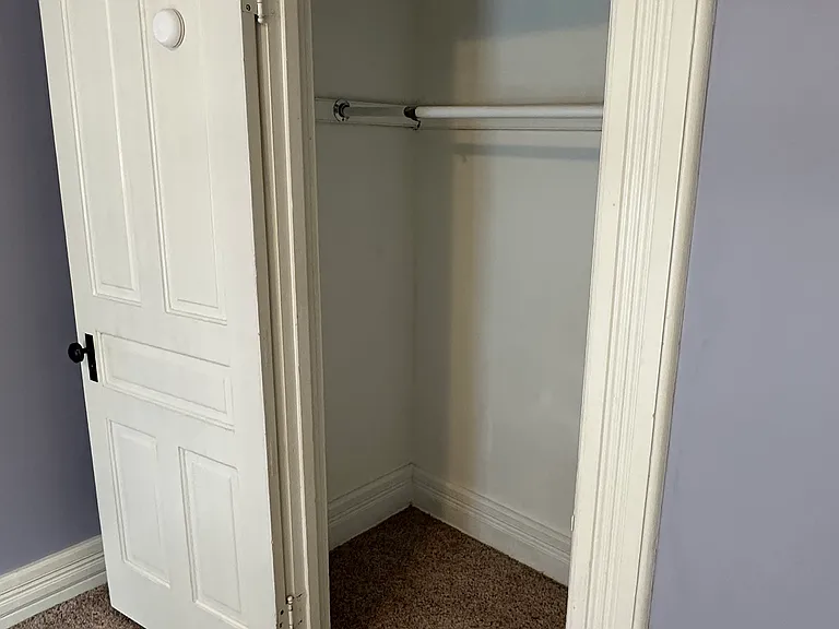 718 Milton Ave — Photo 10