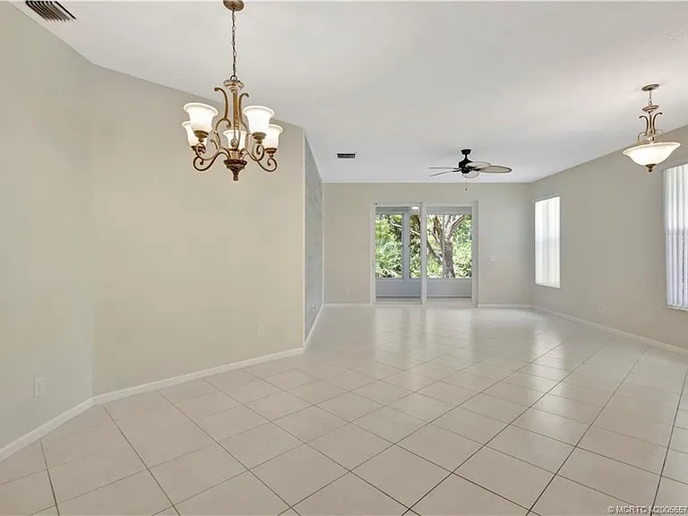 6797 SE Warwick Ln — Photo 16