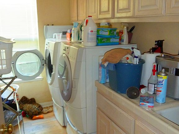 5th image of 21058 Mendenhall Ct