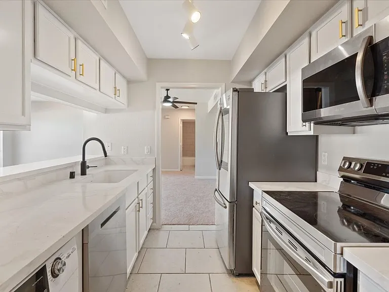 669 Oakmont Ave #3708 — Photo 4