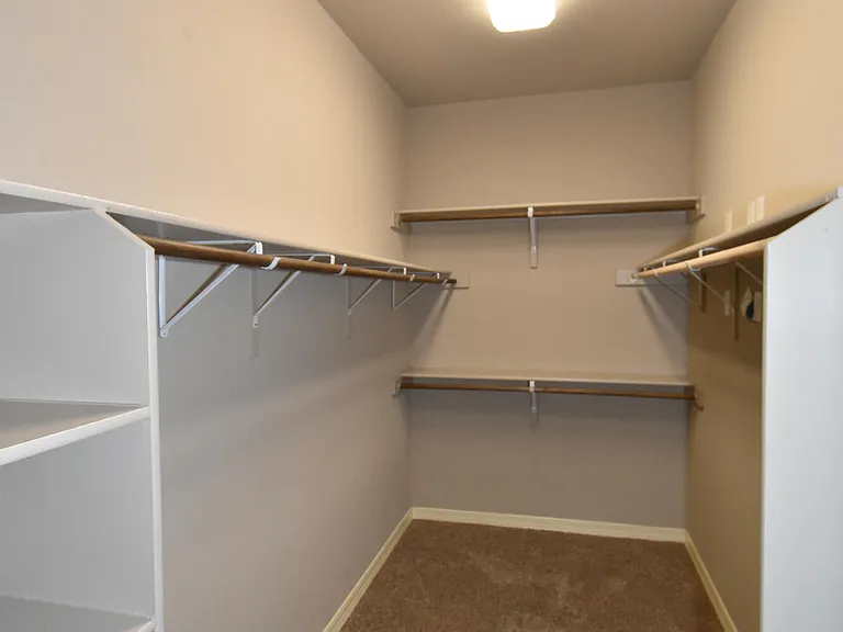 300 Saltford Pl — Photo 31