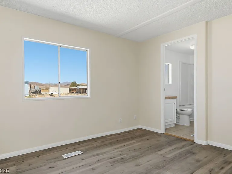 4550 W Horn Rd — Photo 13