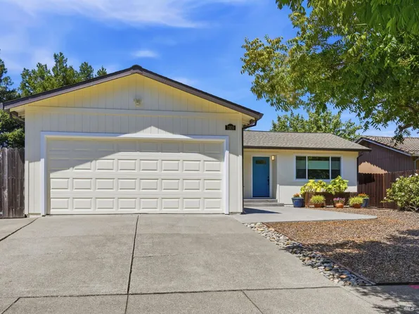 1309 Lombardi Lane, Santa Rosa, CA 95407