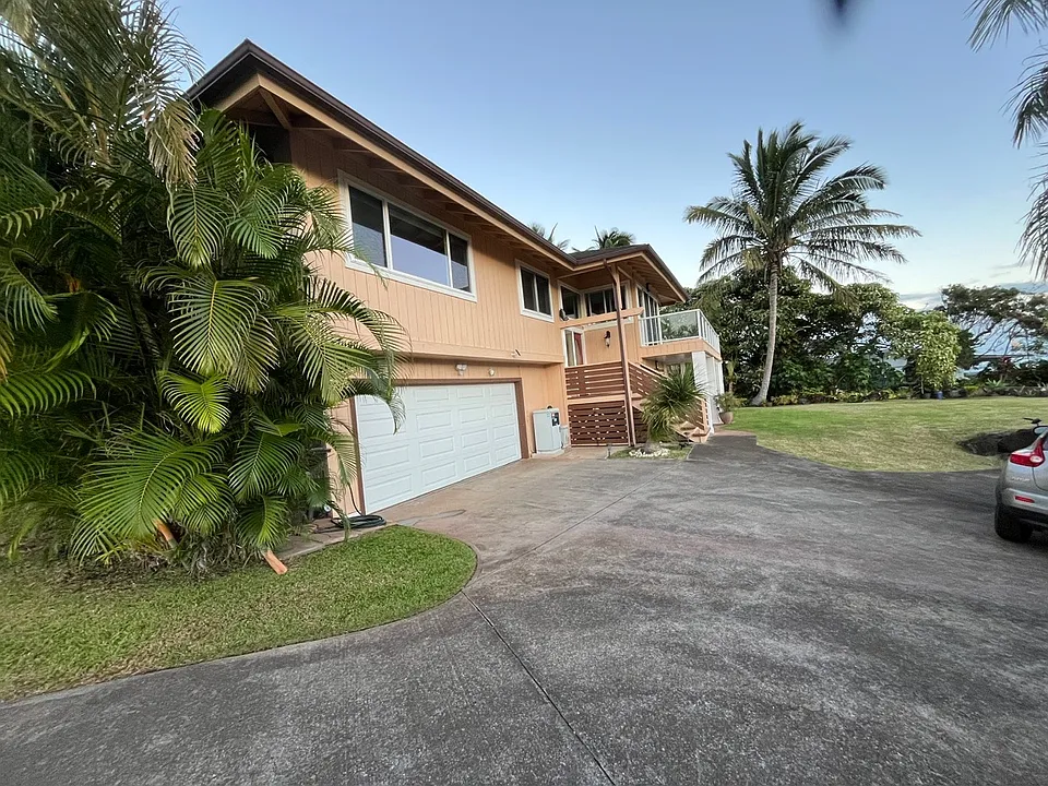 523 Kualau St
