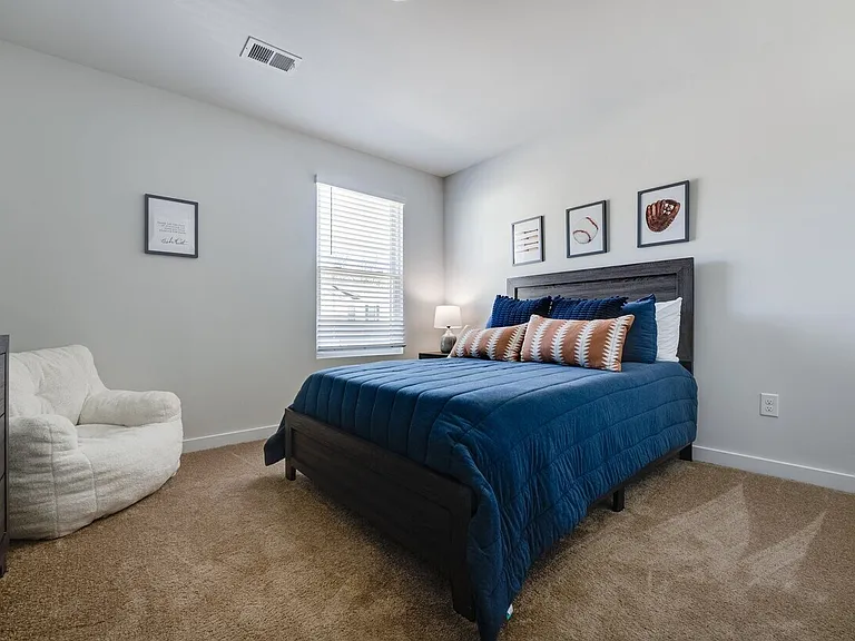3546 Station Dr — Photo 3