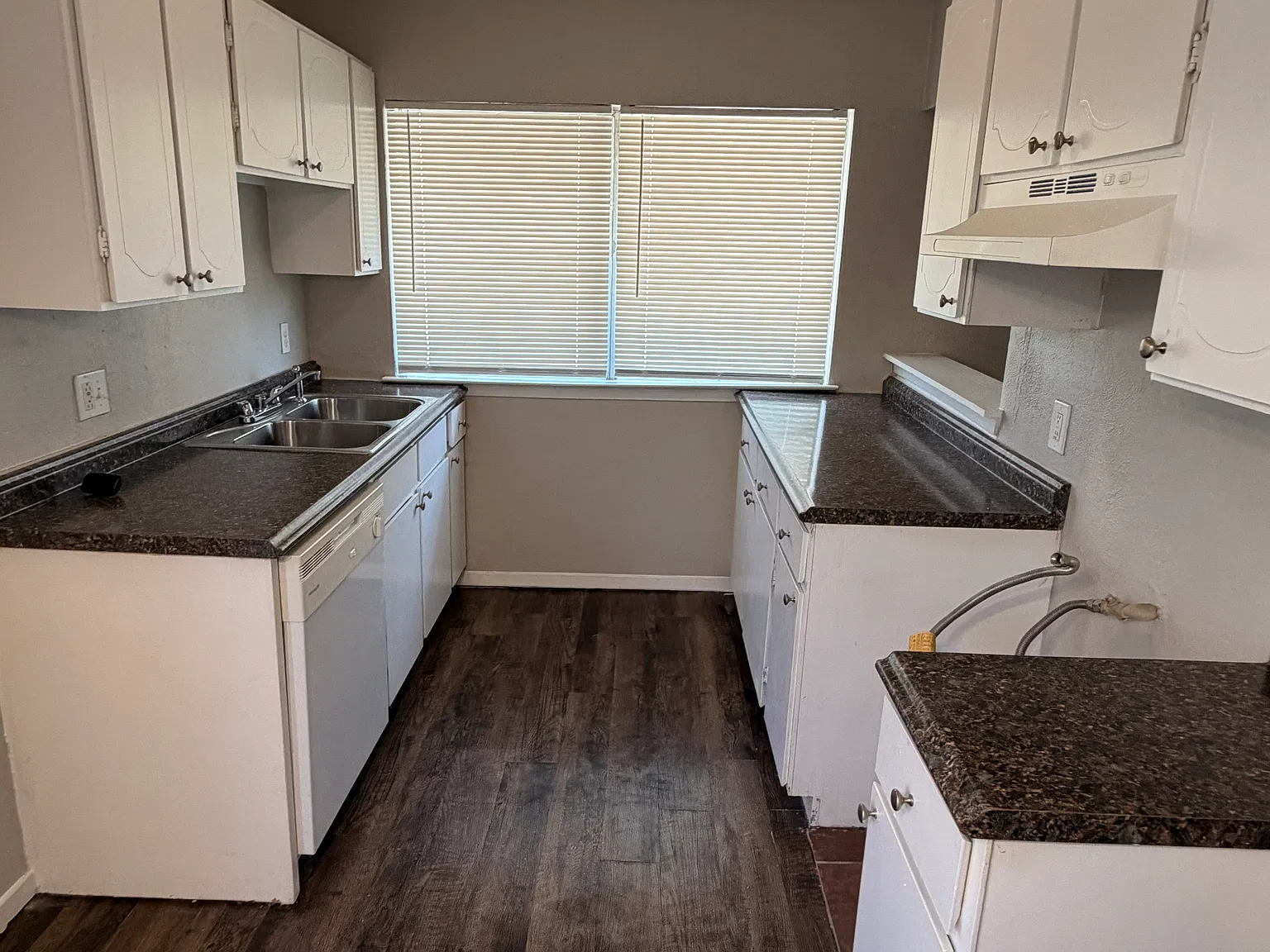 6616 Brookshire Trl. North Richland Hills, TX 76182 — Photo 2