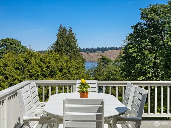 182 Kittiwake Lane, San Juan Island, WA 98250