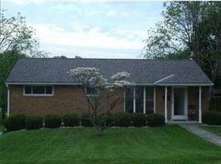 3 S Rolling Hills Ave, Irwin, PA 15642