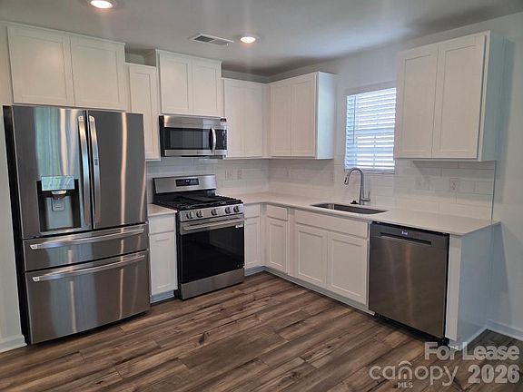 5th image of 721 Espresso Dr