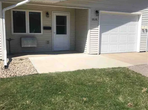 1515 15th St, Baraboo, WI 53913