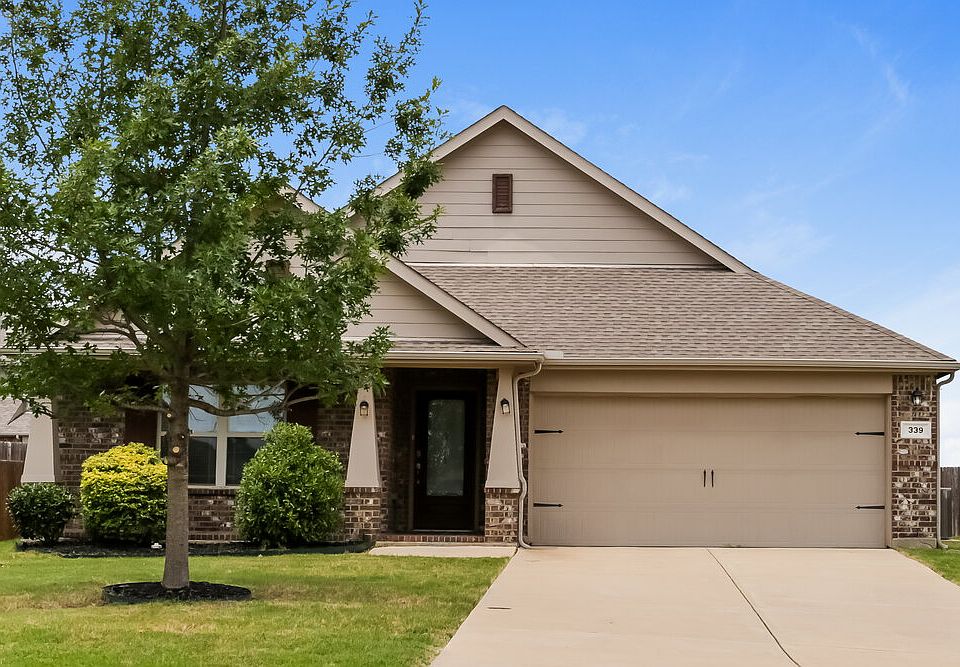 1st image of 339 Chamberlain Dr