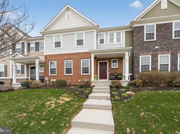 302 Stafford Ct, Chester Springs, PA 19425
