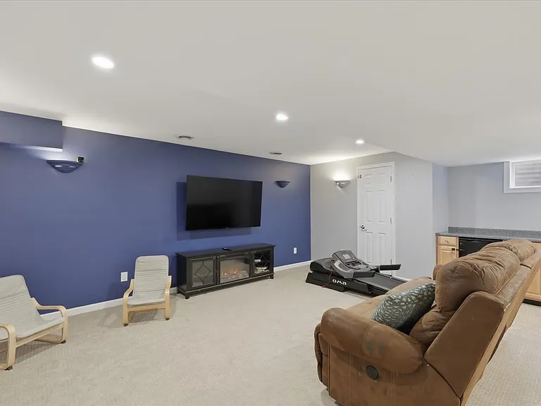5920 Thornberry Ct — Photo 47