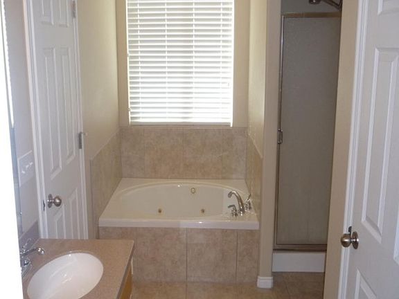 5th image of 1577 W Wyngate Park Dr