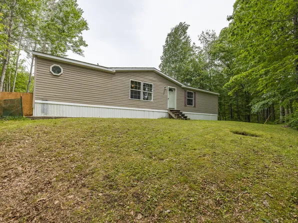 105 Adolph Drive, Sabattus, ME 04280
