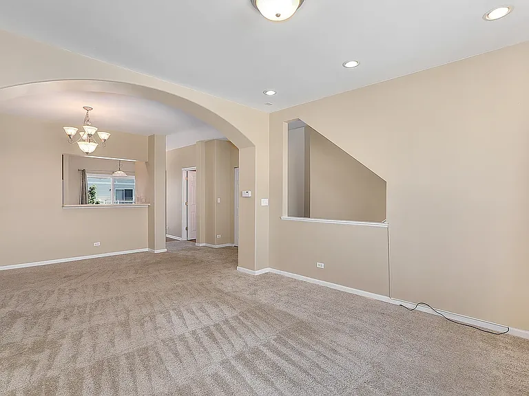 2392 Oakfield Ct — Photo 11
