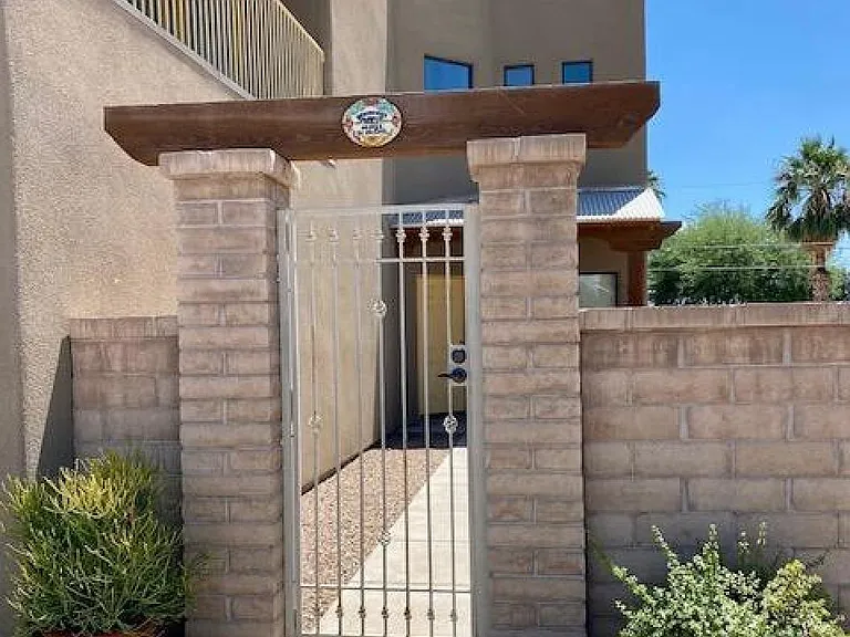 853 W Calle Estrella De Noche — Photo 3
