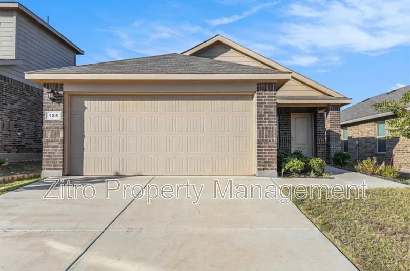 3 bed, 2.0 bath, 1333 sqft, $1,850 — Photo 2