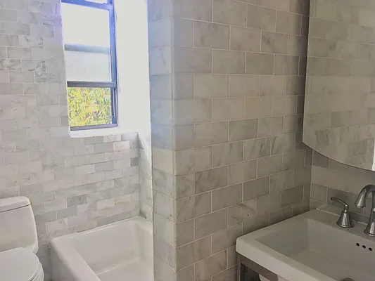 Rented by Premier Metro Realty Corp | media 19