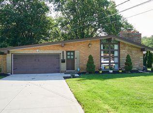 2529 Brantwood Dr, Westlake, OH