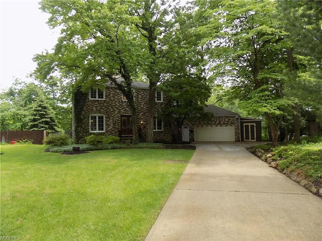 109 Northwood Hollow Ct photo 1