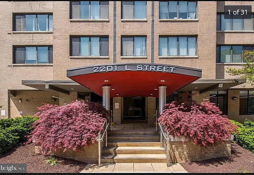 2201 L St NW #720