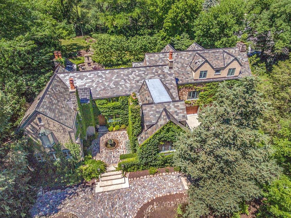 14225 Juneau BOULEVARD, Elm Grove, WI 53122 MLS 1841893 Zillow