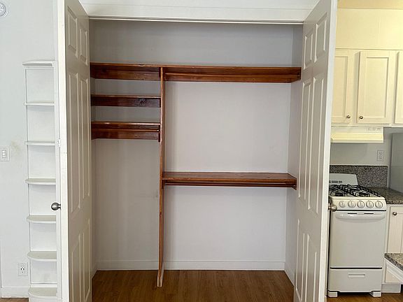 3rd image of 638 S Cloverdale Ave APT 207