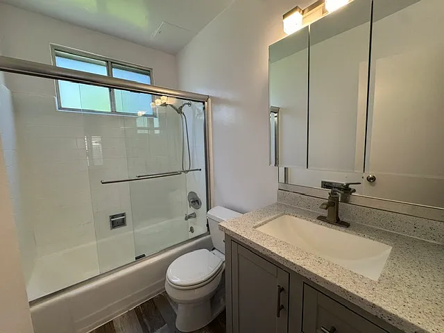 11818 Gateway Blvd #3 — Photo 36
