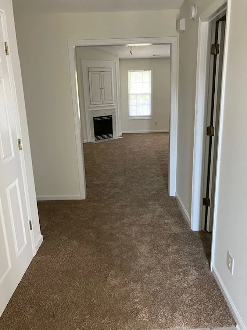 804-J — Photo 2