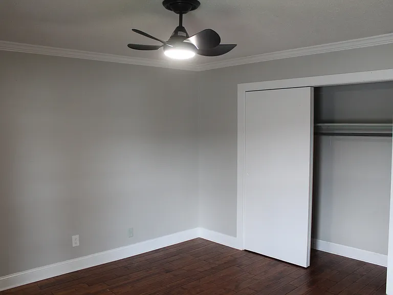 568 River St — Photo 7