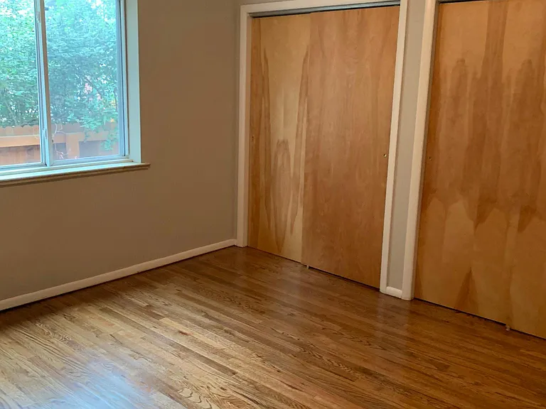 2325 S Clayton St — Photo 16