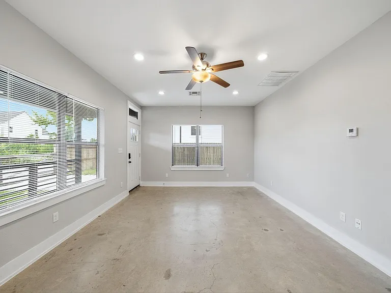 603 Edgewood St #B — Photo 6