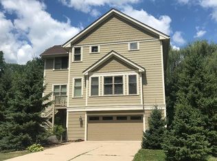 3010 Brooks Ln, Wayzata, MN 55391