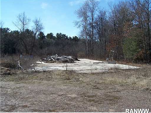 2nd image of 1829 13 1/2-14 Avenue