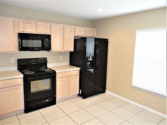 4th image of 15232 Quailmoor St