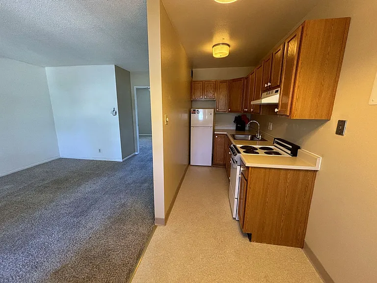 Taylor St Apartment — Photo 20