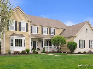 1091 Omalley Dr, Lake Zurich, IL 60047