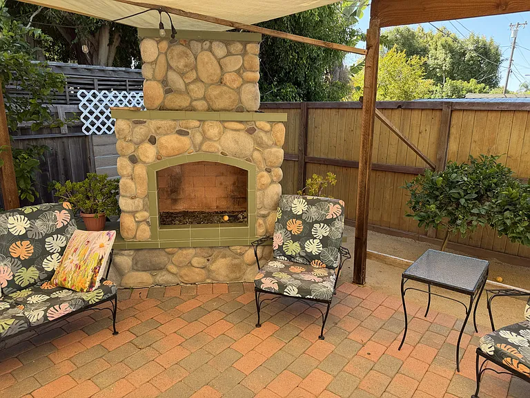 2020 Continental Ave — Photo 3